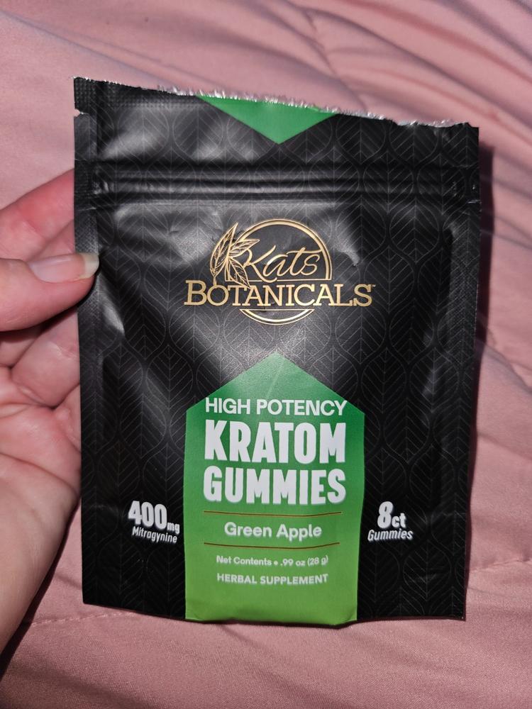 Green Apple Kratom Extract Gummies - Customer Photo From Theresa Walker