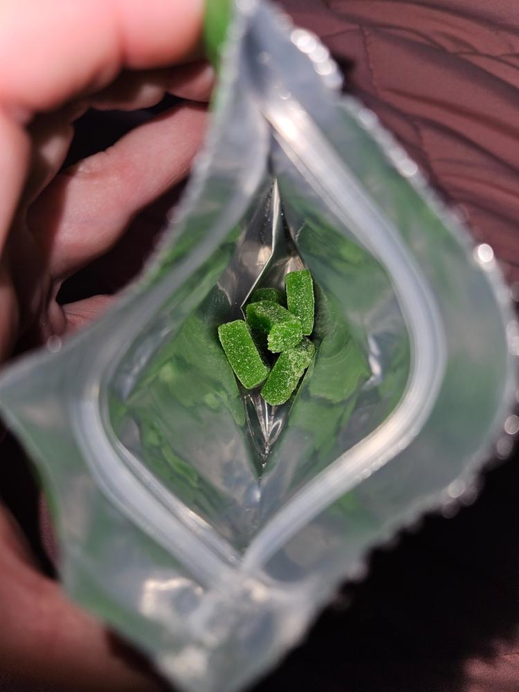 Green Apple Kratom Extract Gummies - Customer Photo From Theresa Walker