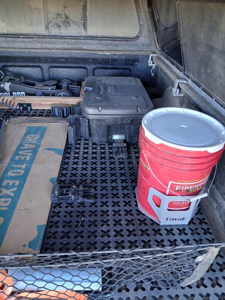 Tmat 5-Gallon Bucket Holder with Tmat Anchors - Gray - Customer Photo From Tracey Smalley