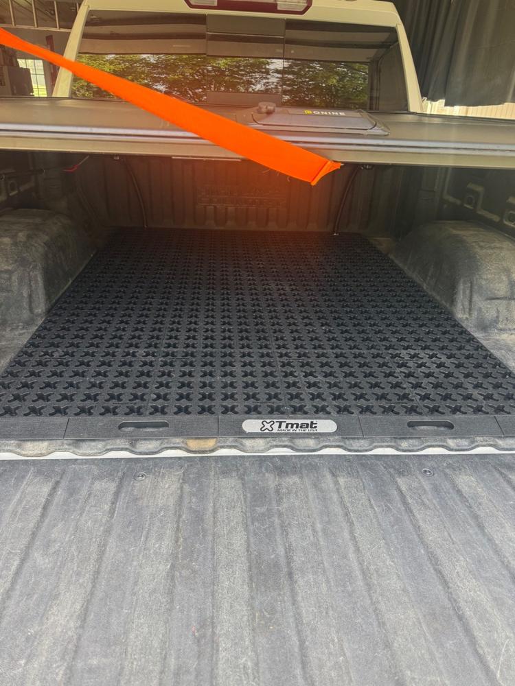 12" x 12" Tmat Interlocking Panel - Six Connectors With Drainage (Single) - Customer Photo From wayne behrend