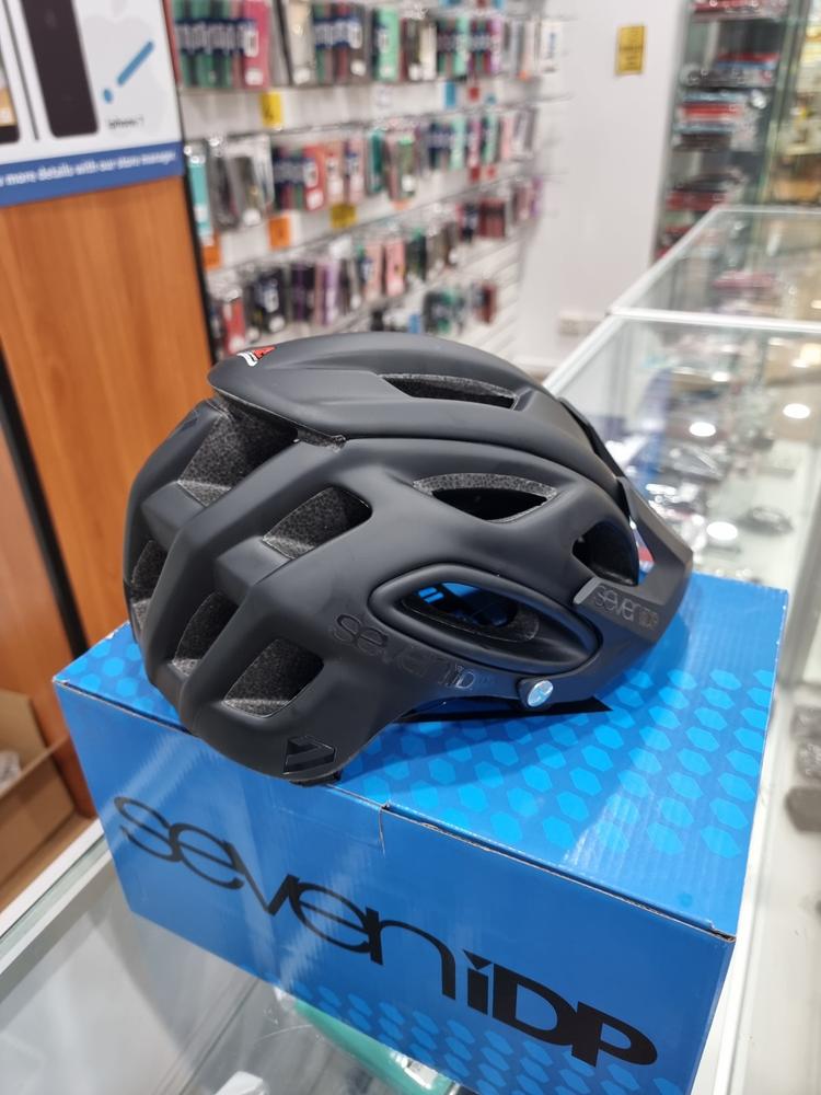 Seven M2 Helmet Seven 7iDP Helmet M2 BOA