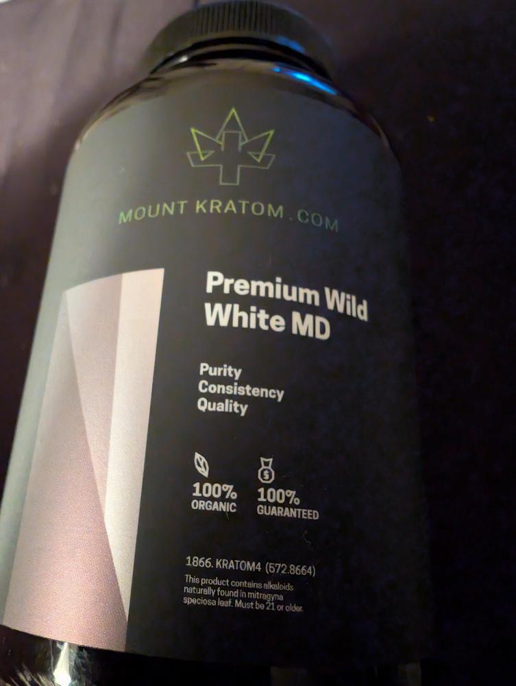 Premium Wild White MD Kratom Capsules - Customer Photo From Edwin Ochoa