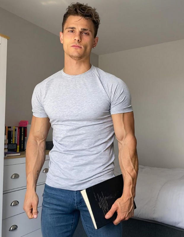 Top Most Expensive Plain T-Shirts Men | Muscle Fit
