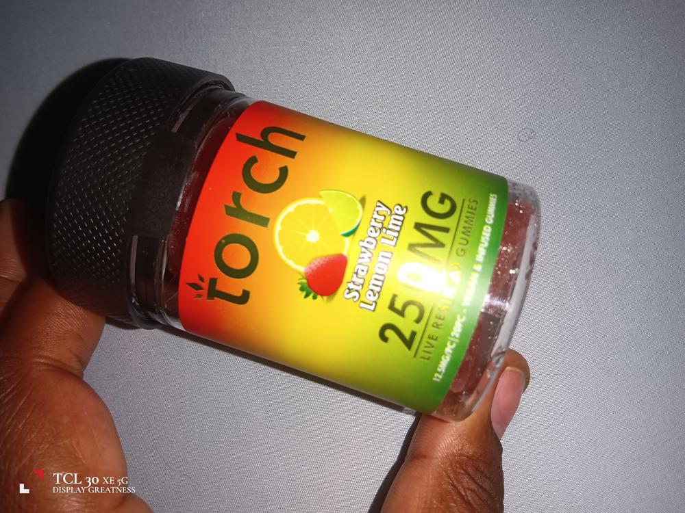 Delta 9 THC Gummies • 250MG • 5 Flavors - Customer Photo From Juicii
