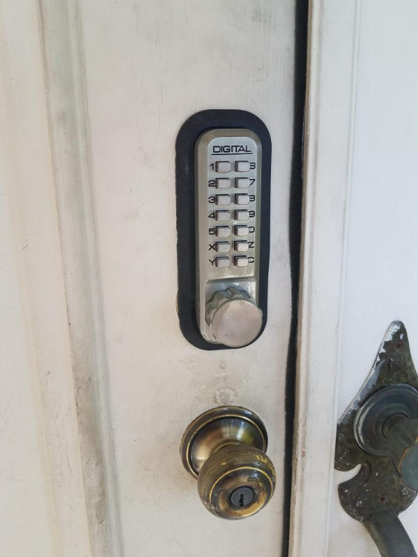 Lockey 2210DC - Customer Photo From Laura Peters