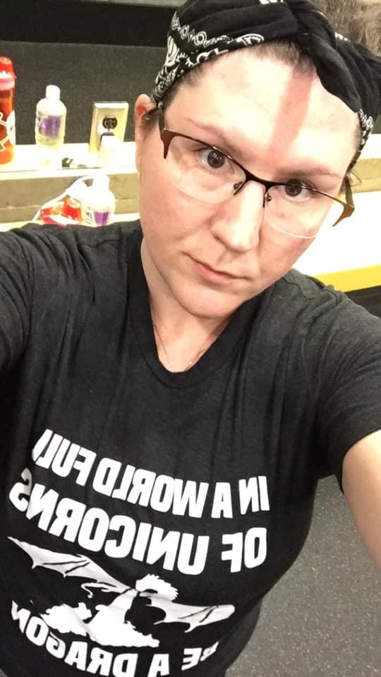 In A World Full Of Unicorns Be A Dragon Shirt Unisex - Customer Photo From Cate A.