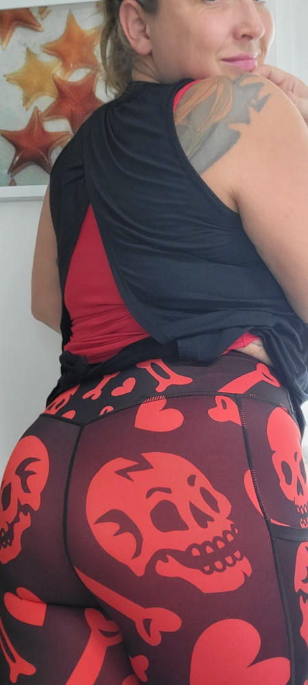 Leggings | Bleeding Love - Customer Photo From Nicole Langlois-Spengler