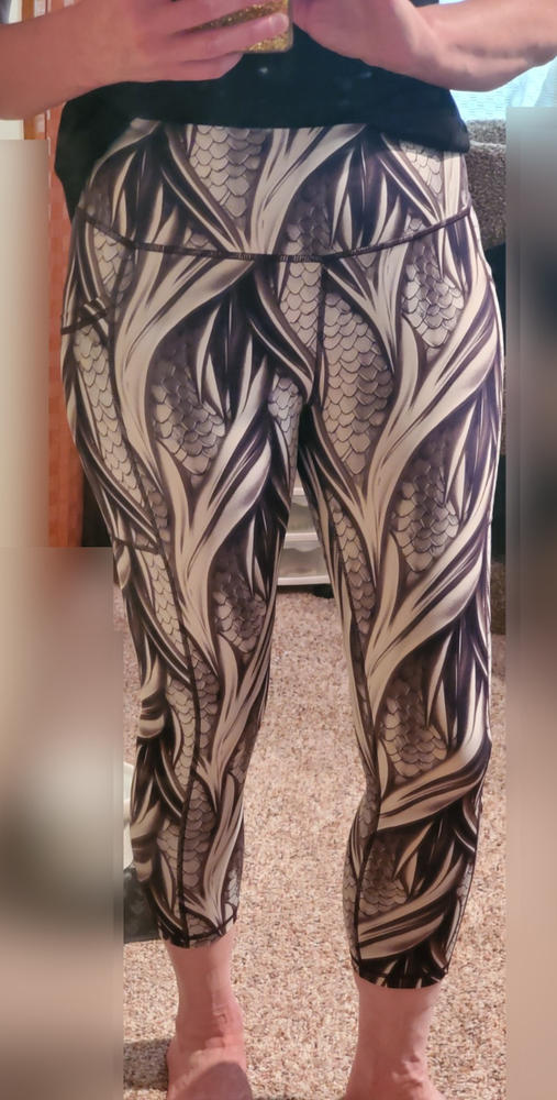 Iron Scale Leggings - Customer Photo From Laura Solarz