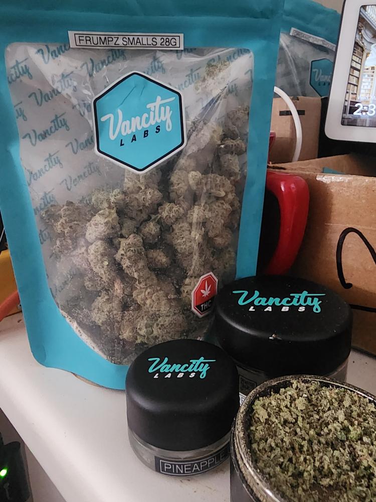 Frumpz - Smalls - 28G - Customer Photo From Anthony M.