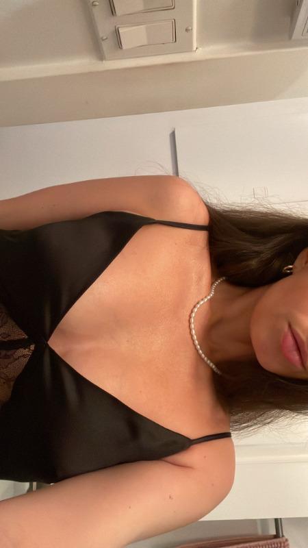 Body Shimmer - Customer Photo From Christelle Bériault-Saey