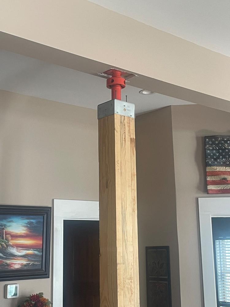 Mini Screw Jack - Customer Photo From Thomas McCleary