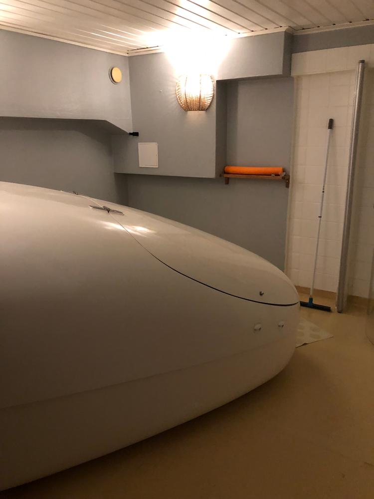 Floating - Customer Photo From Niklas