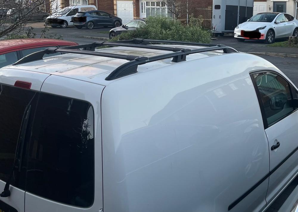 TURTLE compatibel met Volkswagen Caddy (2K) 20032019 / Lange versie Crowndakrails | ZWART TURTLE compatibel met Volkswagen Caddy (2K) 20032019 / Lange versie Crowndakrails | ZWART