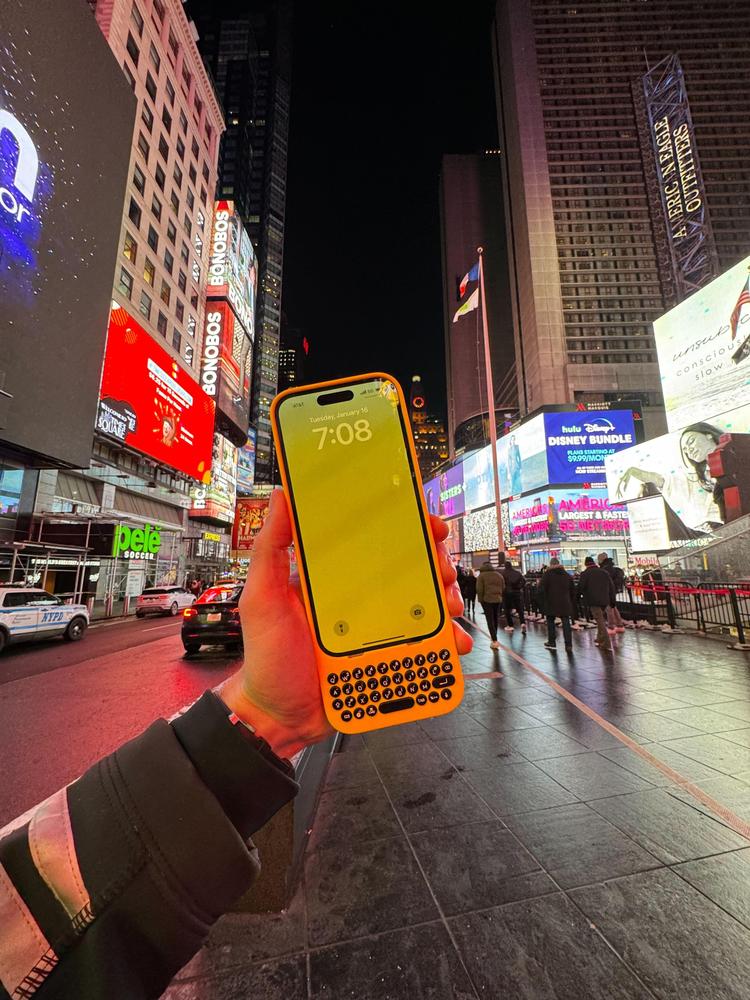 Clicks for iPhone 14 Pro - Founders Edition - Customer Photo From Customer
