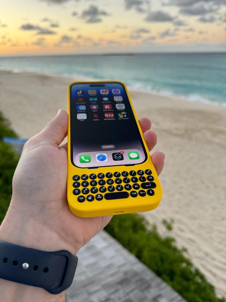Clicks for iPhone 15 Pro - Founders Edition - Customer Photo From Christopher O.