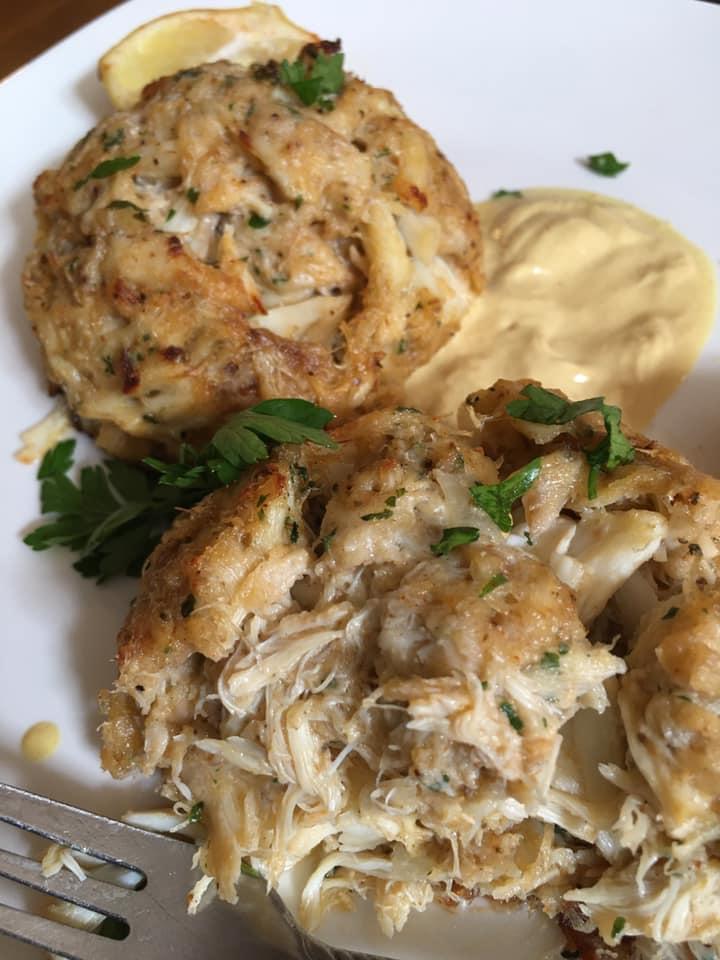 (5 oz) Homemade Jumbo Lump Crab Cakes