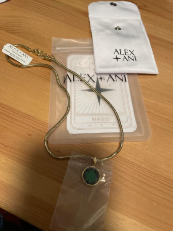 【TATIANA】Emerald Cut Crystal Mood Necklace★送料無料★2色 IMG_3147-003-1-