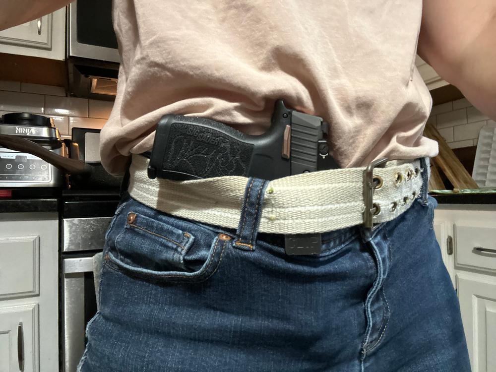 Veronica Holster - Customer Photo From Alena Feusi