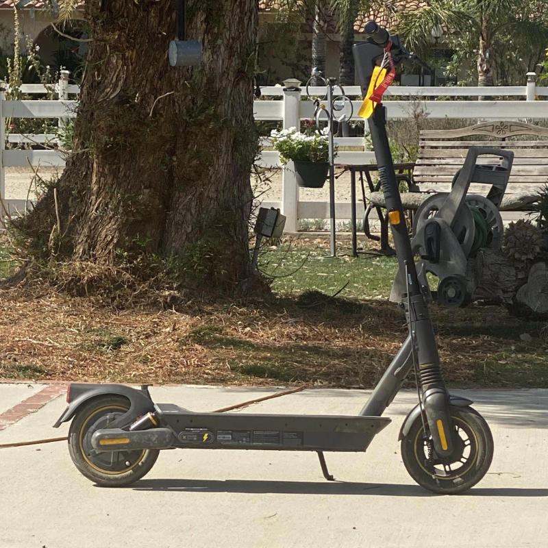 Segway - Max G2 Electric Kick Scooter Foldable w/ 43 Mile Range and 22 MPH Max Speed - Black - AA.05.15.01.0002 - Customer Photo From Chris W.