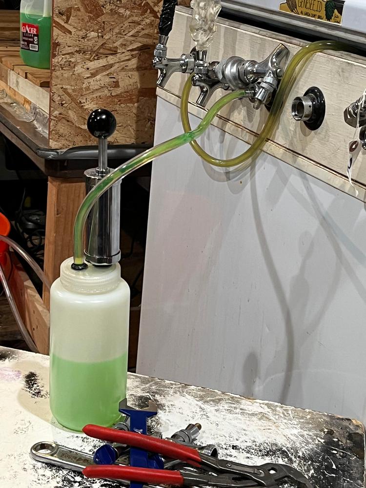 KegWorks® Deluxe Beer Line Cleaning Kit - 32oz Liquid - Customer Photo From CraftBrew CraftBrew