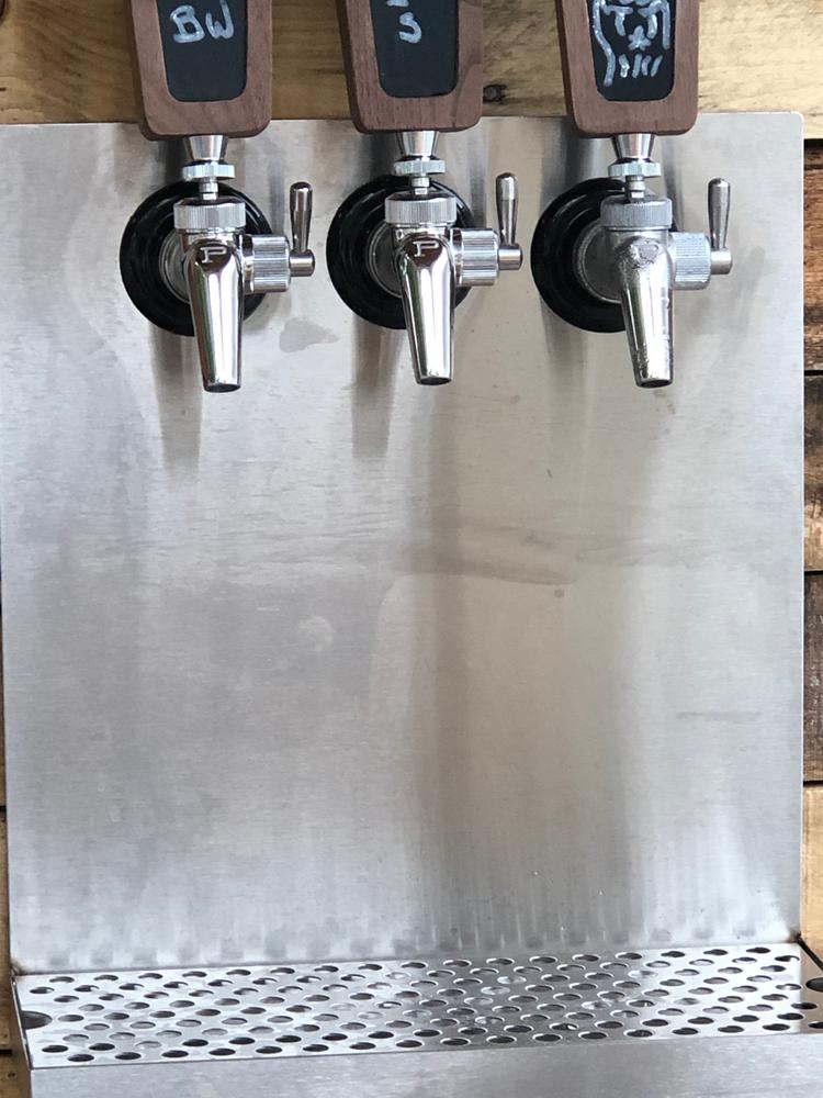 Perlick Perl 650SS Flow Control Faucet - Stainless Steel - Customer Photo From WILLIAM B BENNETT