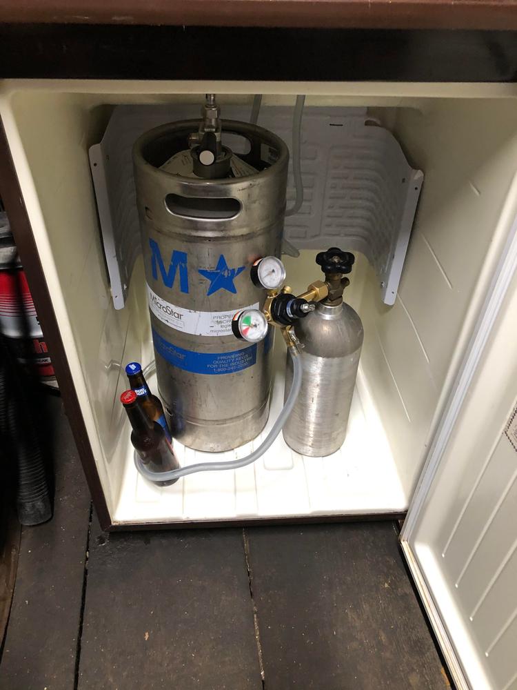 1 Faucet Tower Kegerator Conversion Kit - Chrome Tower - US Sankey D System - No CO2 Tank - Customer Photo From Vincent Luka
