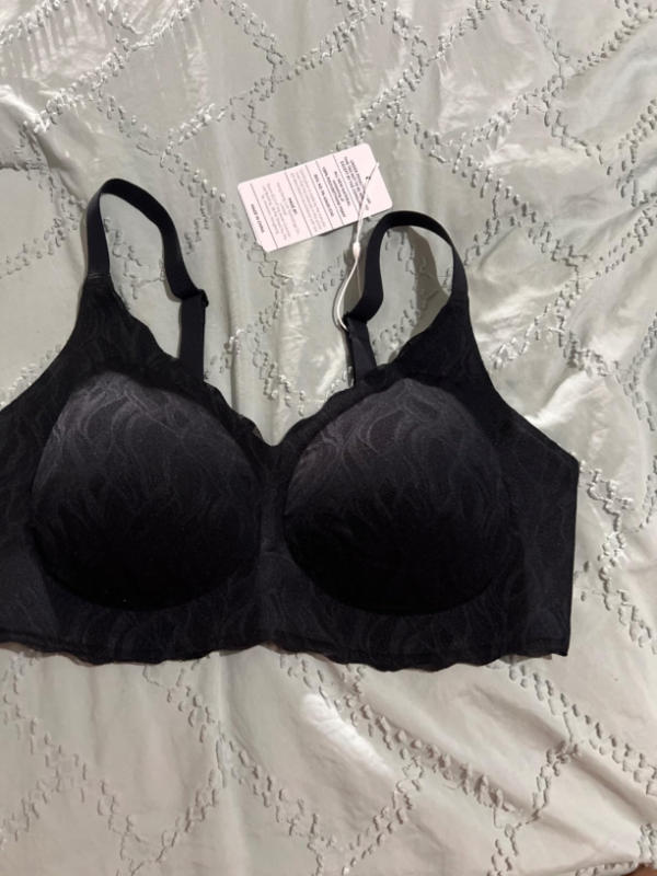 Classic V-Neck Stretch Lace Wireless Seamless Bra - Customer Photo From Bob