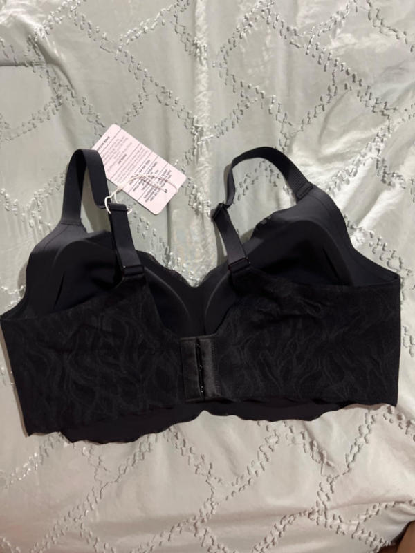 Classic V-Neck Stretch Lace Wireless Seamless Bra - Customer Photo From Bob