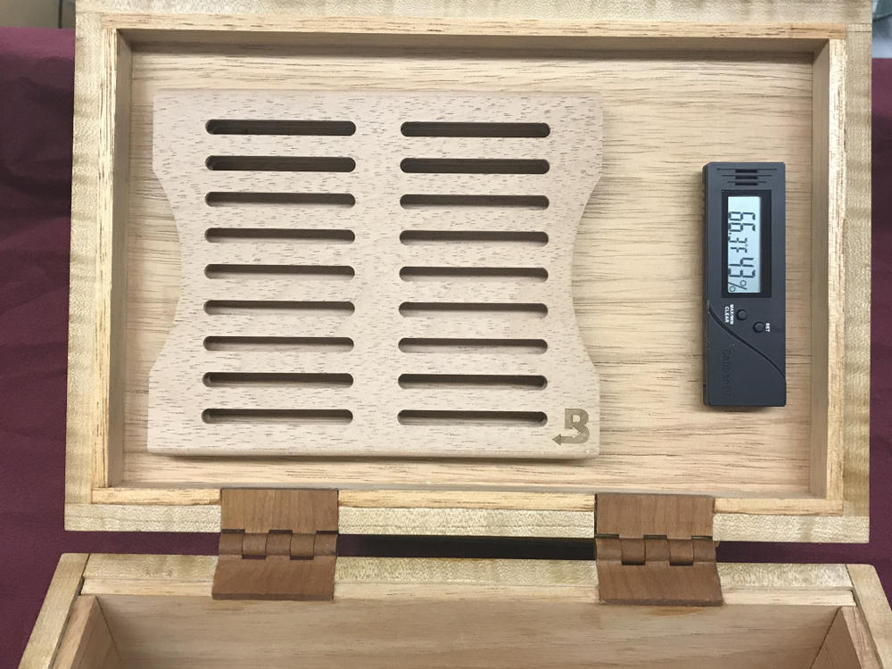 Boveda 2 Pack Cedar Holder - Side by Side (HBVCH2-SBS) - Customer Photo From randolph beltz