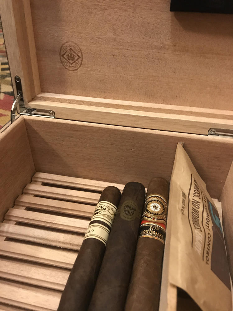 Diamond Crown Oxford 40 Count Humidor - St. James Series - Customer Photo From sam reilly