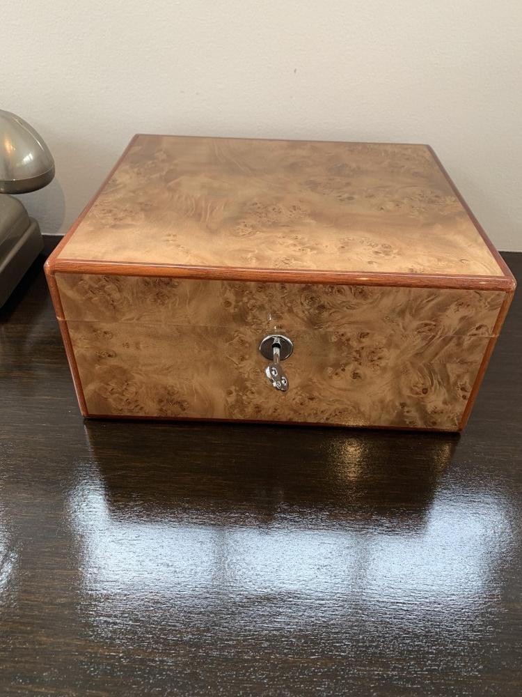 Diamond Crown Wesley 40-Cigar Desktop Humidor - St. James Series - Customer Photo From Suzanne Saunders