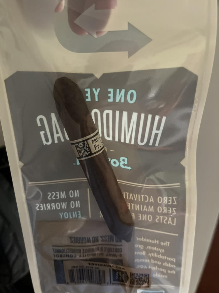 Boveda Small 5-Cigar Humidor Bag - Customer Photo From Daniel Henderson