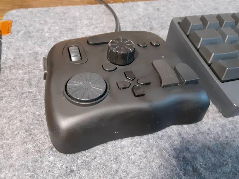 TourBox NEOーーコスパ良し、効率的な創作を求めるならこの一台