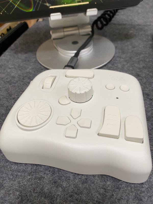 TourBox EliteーーBluetooth対応、各分野のプロフェッショナルも満足