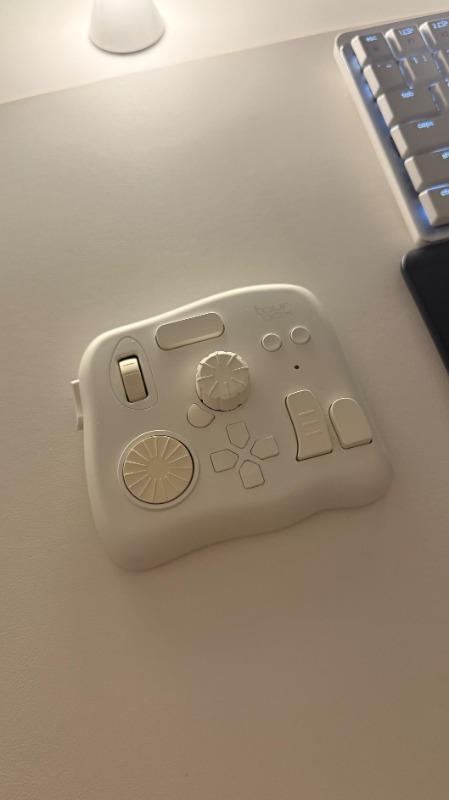 TourBox Elite - High-End Bluetooth Console for Professional