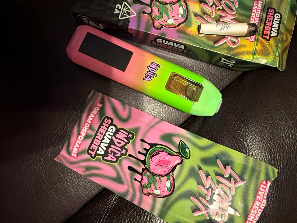 Stoner Stix Dispo (2g) - Guava Sherbet - Customer Photo From Raul Coronado