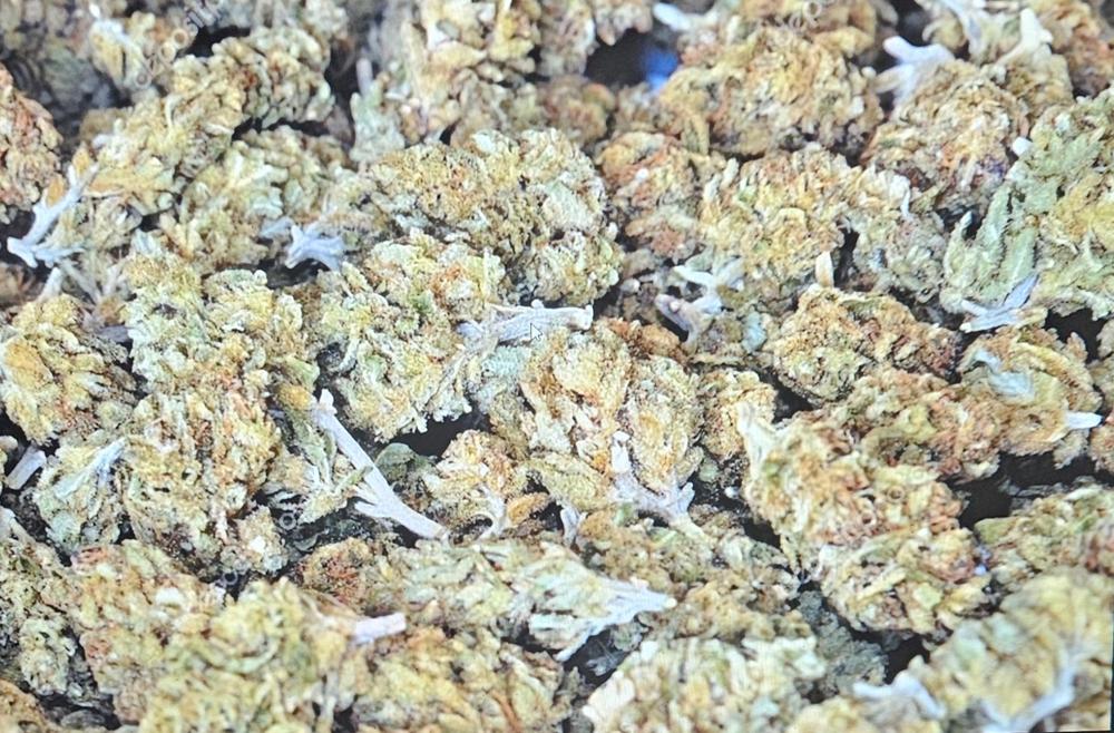 White Widow - 28 grams - Customer Photo From Elvis Garcia