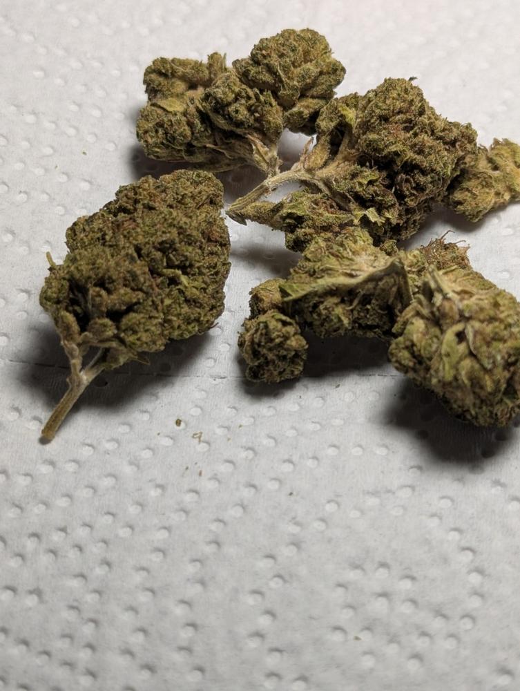 Pink Runtz - 28 grams - Customer Photo From Robert Schaefer