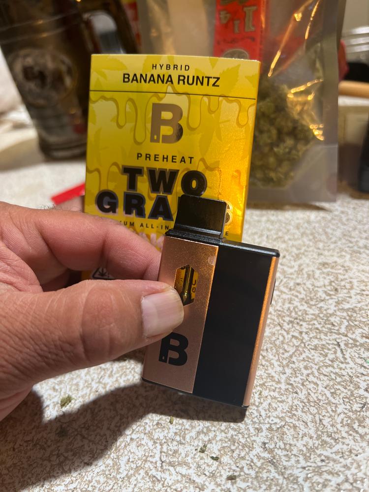 Blinkers 2g Disposable - Banana Runtz - Customer Photo From Raul 