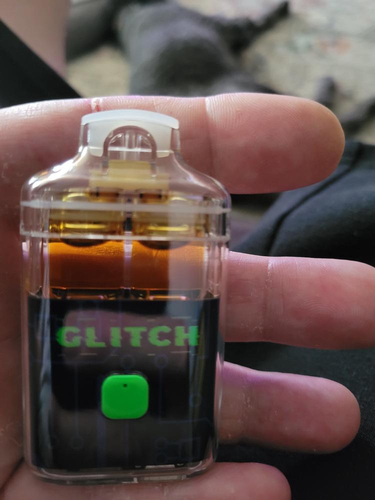Glitch 4g Disposable - Berry Pineapple - Customer Photo From Michael Carpenter