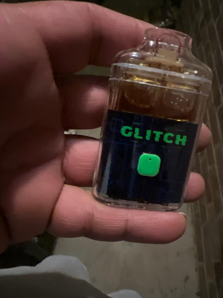 Glitch 4g Disposable - Sour Grape - Customer Photo From Raul 