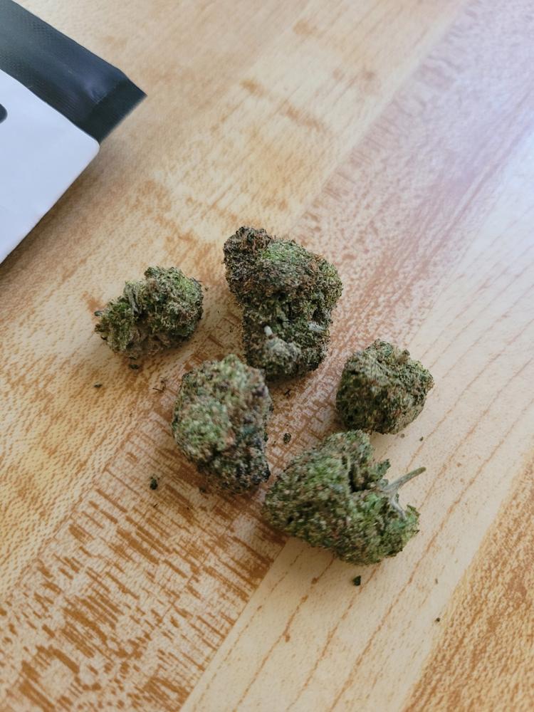 Black Runtz - 7 grams - Customer Photo From Theresa Farr