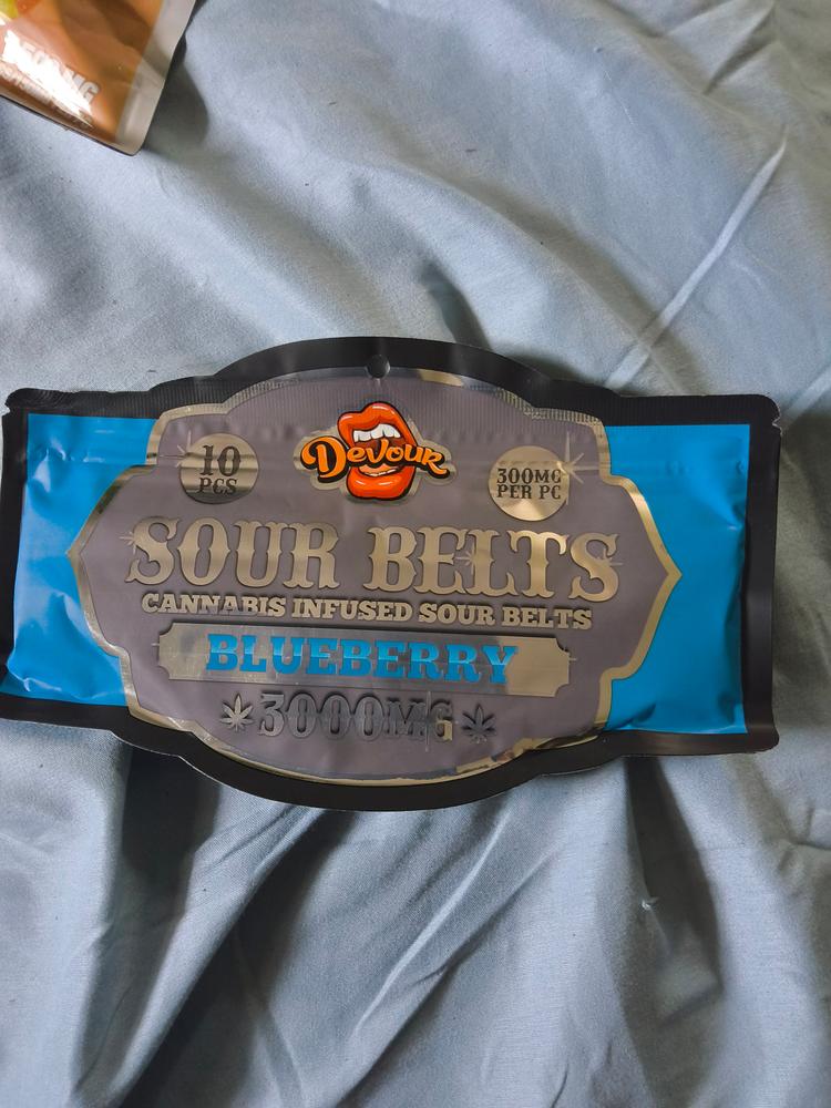 Devour Sour Belts (3000 mg) - Arándano - Foto del cliente James Watkins