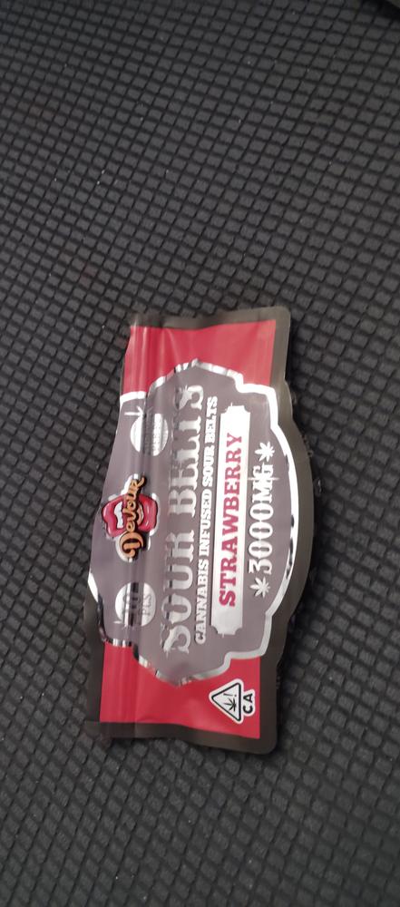 Devour Sour Belts 3000mg - Strawberry - Customer Photo From Benjamin Holsinger