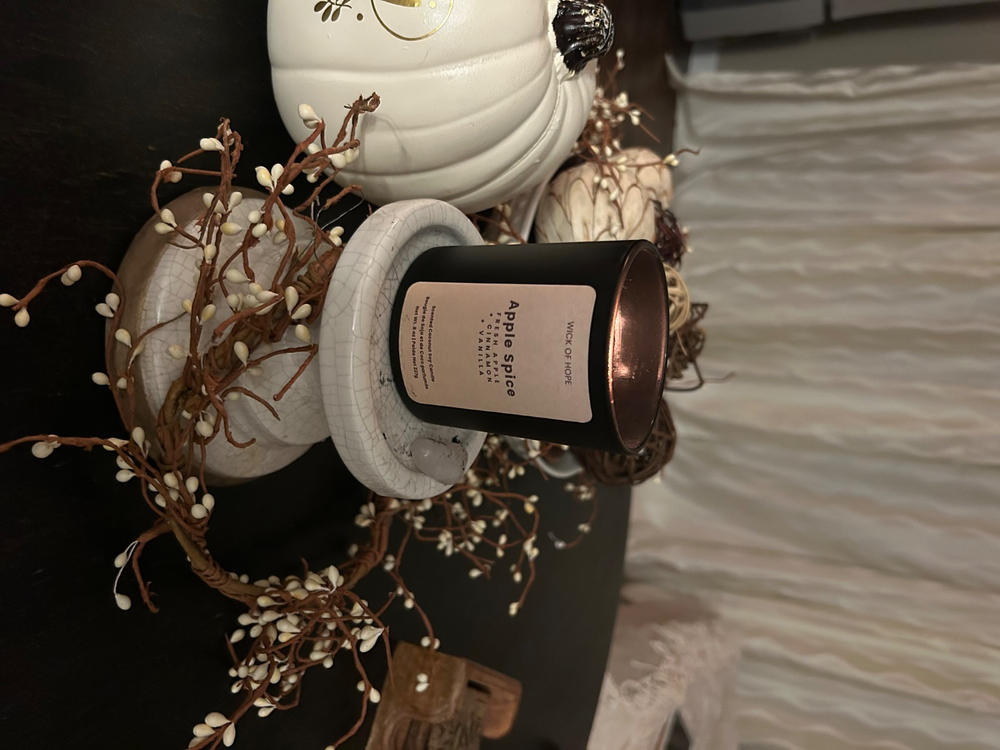 Salt Air Serenity Candle | Sea Salt + Driftwood - Customer Photo From Sara Trafford