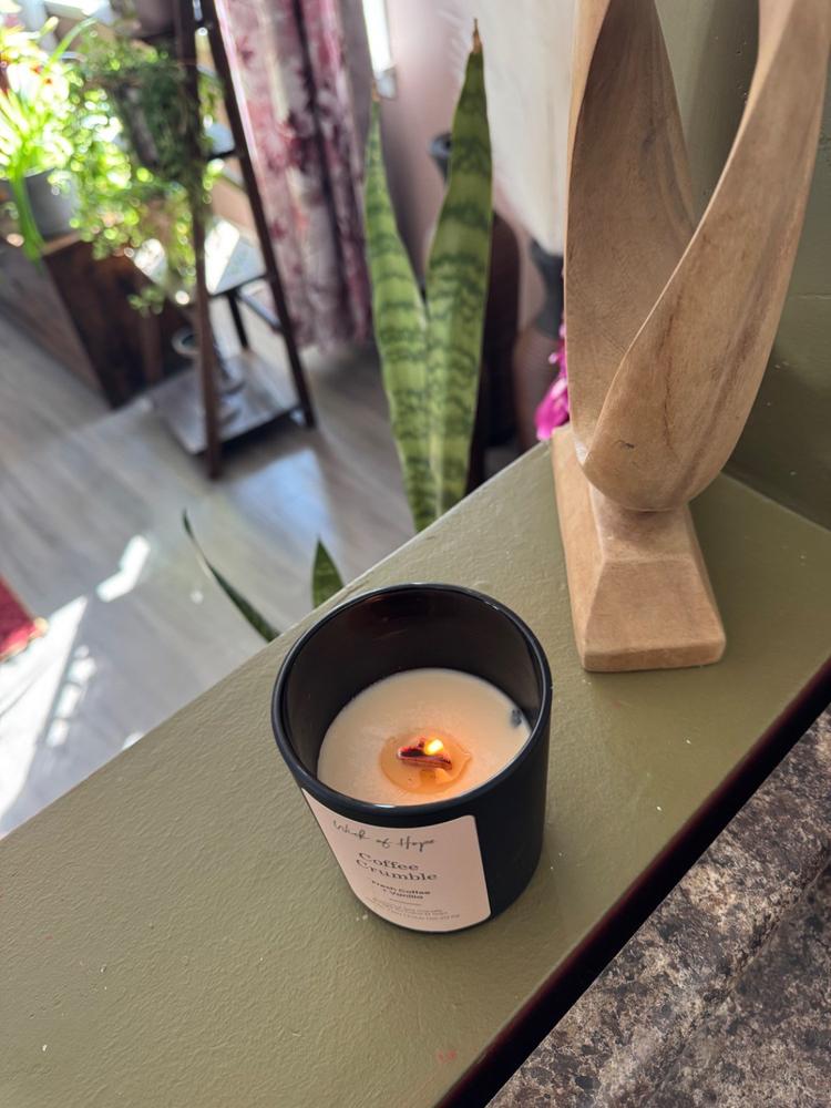 Cozy Spice Embrace Candle | Amber Romance + Vanilla - Customer Photo From Heidi Hodgson