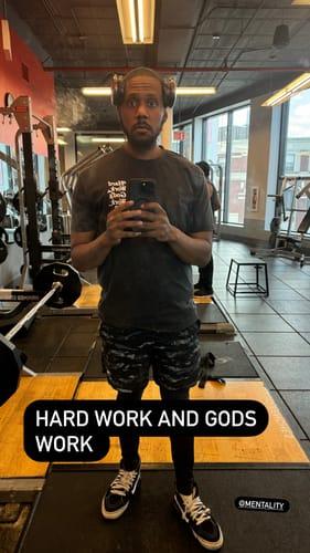  - Customer Photo From Donovan S.