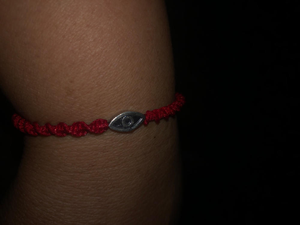 Ancient Protection - Silver Red String Evil Eye Charm Bracelet - Customer Photo From Sainofoai Sanchez