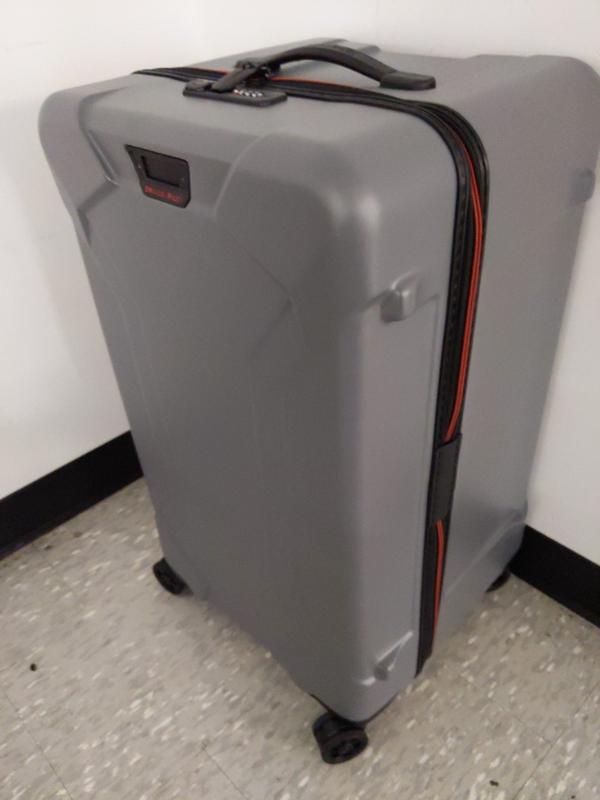 briggs and riley medium trunk spinner