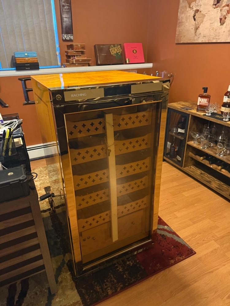 Raching MON1800A Climate Control Gold Burl 1,200-Cigar Electric Humidor - Customer Photo From Giuseppe Russo